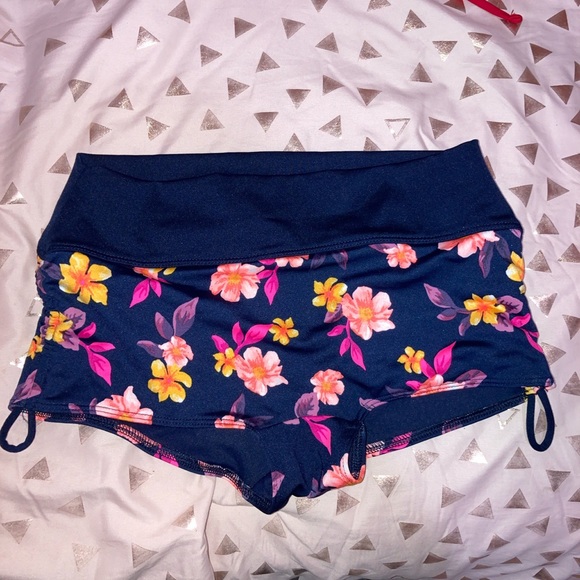 pink vs gym to swim shorts - Picture 1 of 4